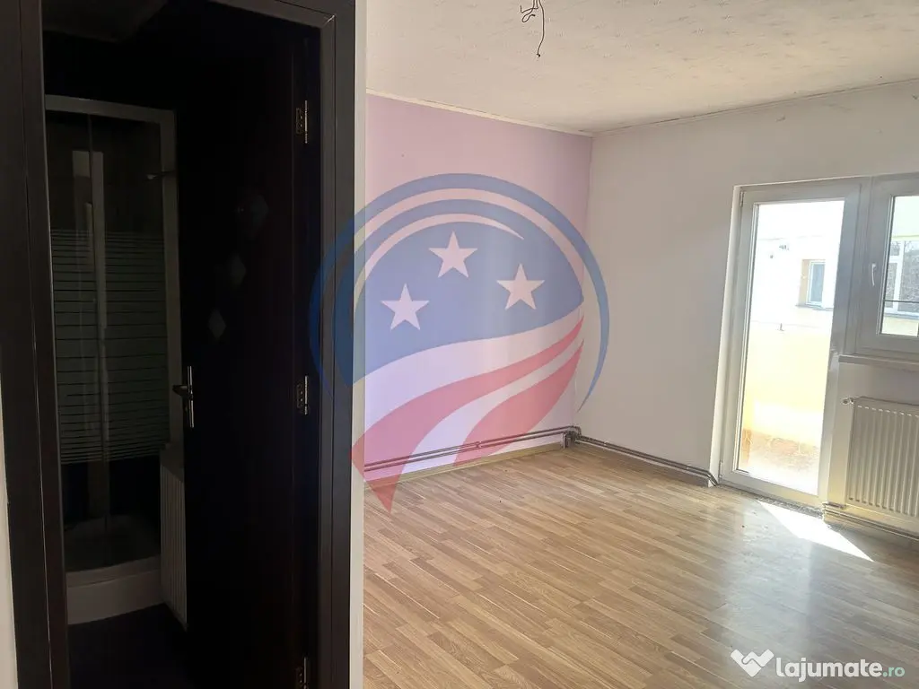 Vilă spațioasă D+P+E+M, 400 mp | Curte generoasă 400 ...