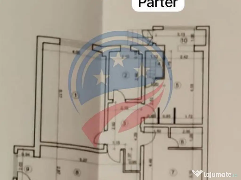 Vilă spațioasă D+P+E+M, 400 mp | Curte generoasă 400 ...