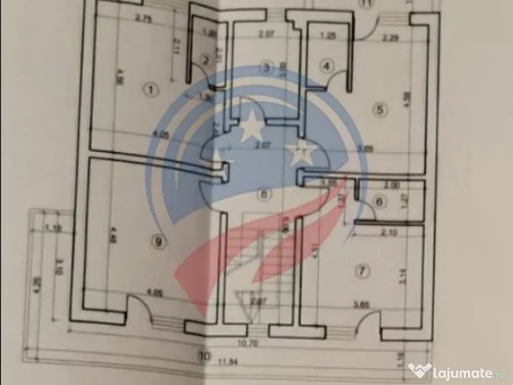 Vilă spațioasă D+P+E+M, 400 mp | Curte generoasă 400 ...