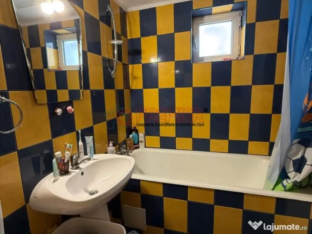 4 Camere - Apărătorii Patriei