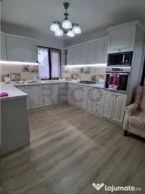 RECO Vila cu 6 camere garaj teren generos- zona Baile Fe