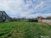 Casa de demolat cu teren mare in Bors 