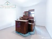 Apartament cu 2 camere la curte comuna si centrala proprie , 