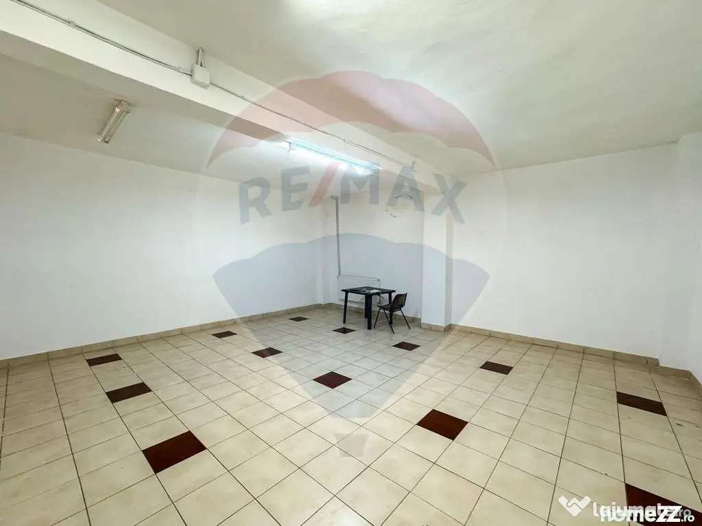 Clădire multifuncțională D+P+E+M situată în Constan?...