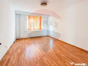 Clădire multifuncțională D+P+E+M situată în Constan?...