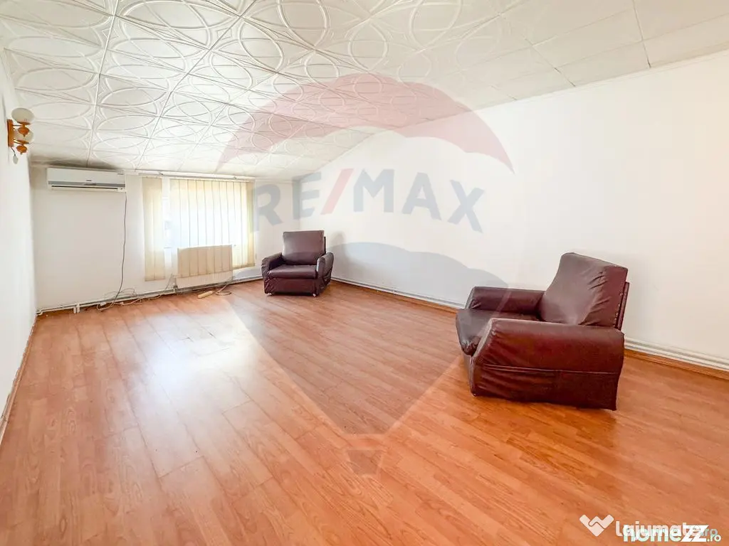 Clădire multifuncțională D+P+E+M situată în Constan?...
