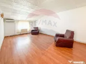 Clădire multifuncțională D+P+E+M situată în Constan?...