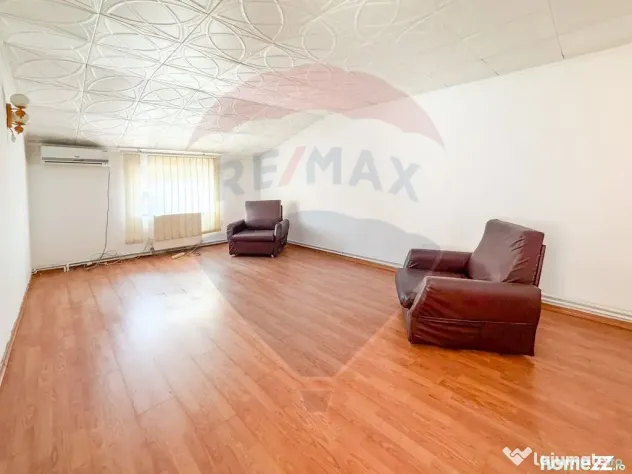 Clădire multifuncțională D+P+E+M situată în Constan?...