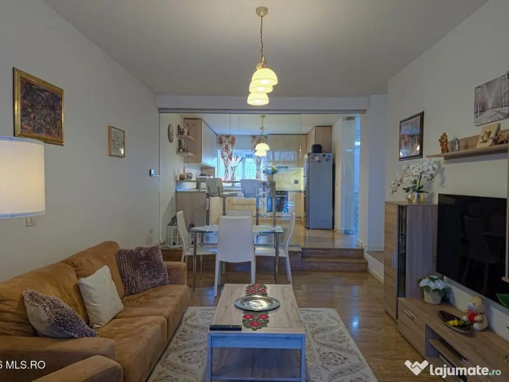 Dumbravita - Str Soarelui - Casa P+1, 3 Camere, Parcare A...