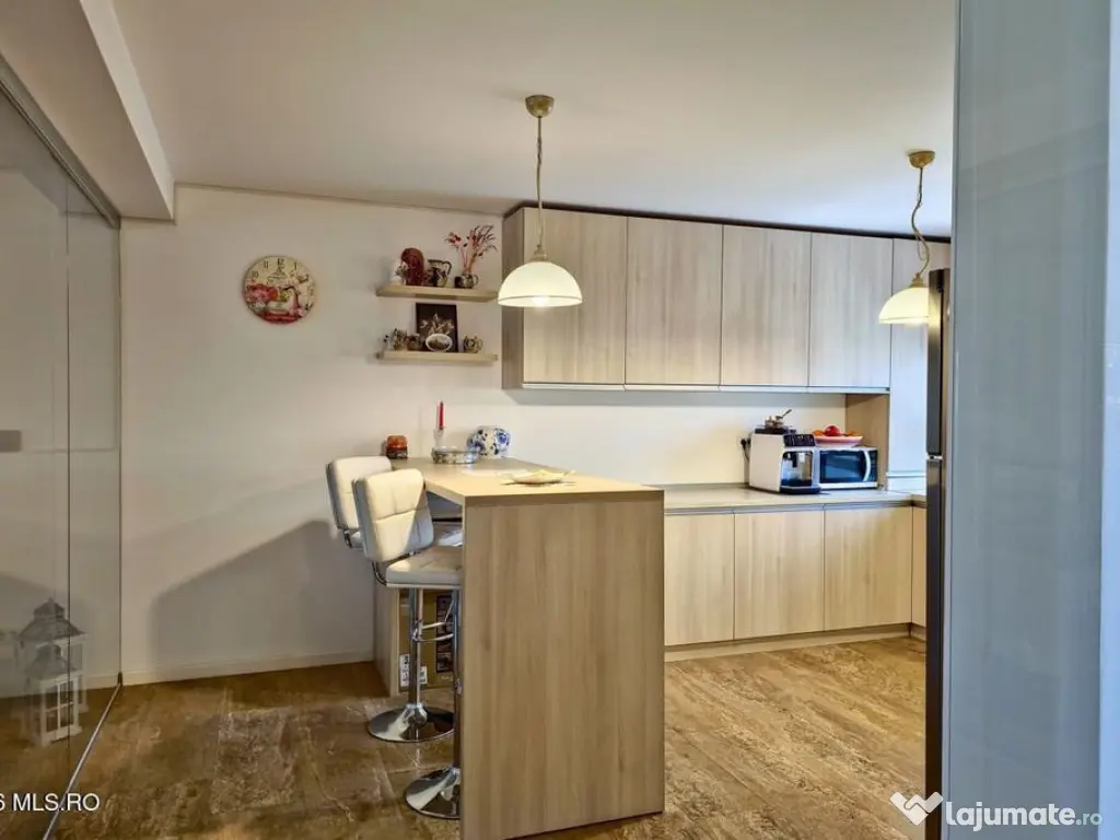 Dumbravita - Str Soarelui - Casa P+1, 3 Camere, Parcare A...