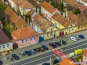 Apartament 7 camere ULTRACENTRAL in casa- Codlea! 