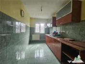 Casa 4 camere plus anexe zona gara Medgidia, Constanta 