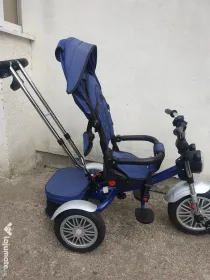 Vând tricicleta copii