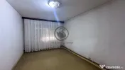 Apartament cu 4 camere de vanzare | Decomandat | Urlati |... 