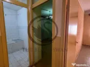 Apartament cu 4 camere de vanzare | Decomandat | Urlati |... 
