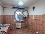 Apartament cu 4 camere de vanzare | Decomandat | Urlati |... 