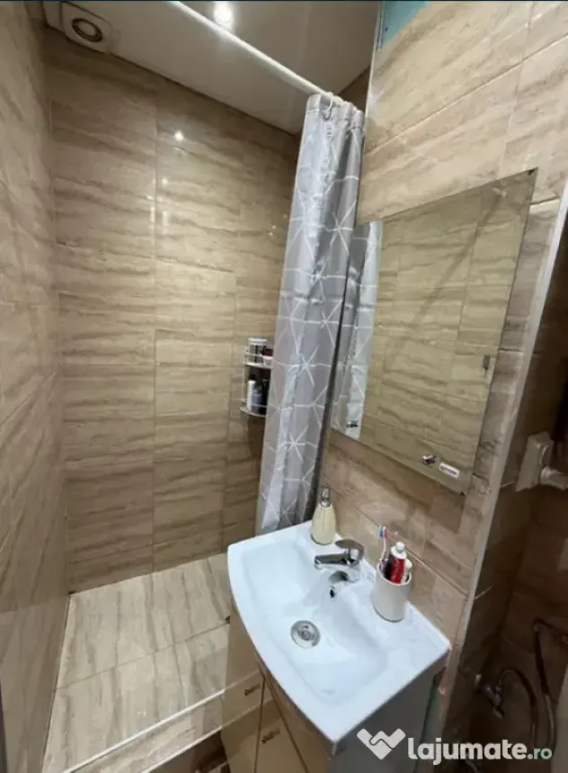 Garsoniera semidecomandata- zona Calea Bucuresti
