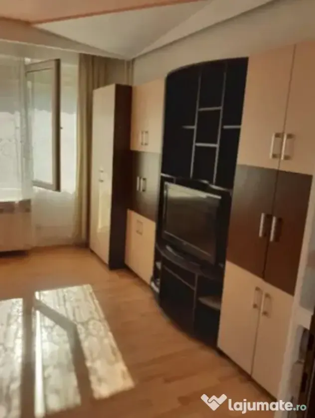 Garsoniera semidecomandata- zona Calea Bucuresti