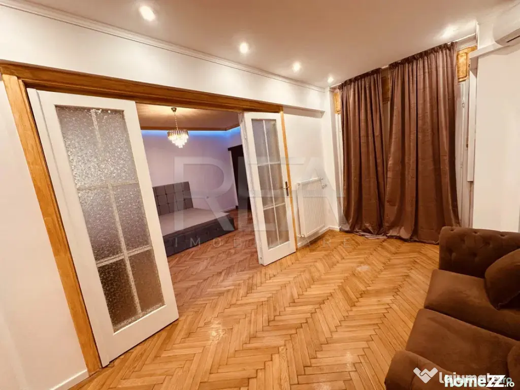 2 Camere Renovat Ideal Pentru Investitii