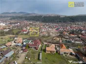 Casa, anexe, 3762 mp teren, 25000 mp padure, Comanesti, jud. 