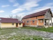 CASĂ CU 4 CAMERE + ANEXĂ | TEREN 2056 MP | IRATOȘU 