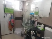 Victoriei , zona Marul de Aur, 4 camere, etaj 1 