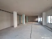 Spatiu Comercial - Bloc Nou - Stradal - 560 mp - 8 parcari 