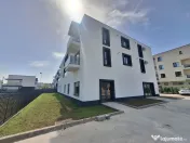 Spatiu Comercial - Bloc Nou - Stradal - 560 mp - 8 parcari 