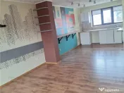 Imobil cu 14 camere S P 4 cu 6 locuri de parcare si boxe in 