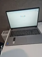 Laptop lenovo. Folosit foarte putin