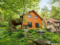 FILM! Rezidenta pe apreciabile conditii, in statiunea Sugas