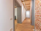 Locuință de 71 mp renovată integral și complet utilat... 