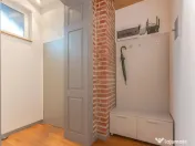 Locuință de 71 mp renovată integral și complet utilat... 