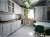 {Metrou BERCENI } Apartament 2 camere mobilat-utilat 