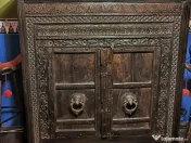 Comoda dulap sculptata antica 