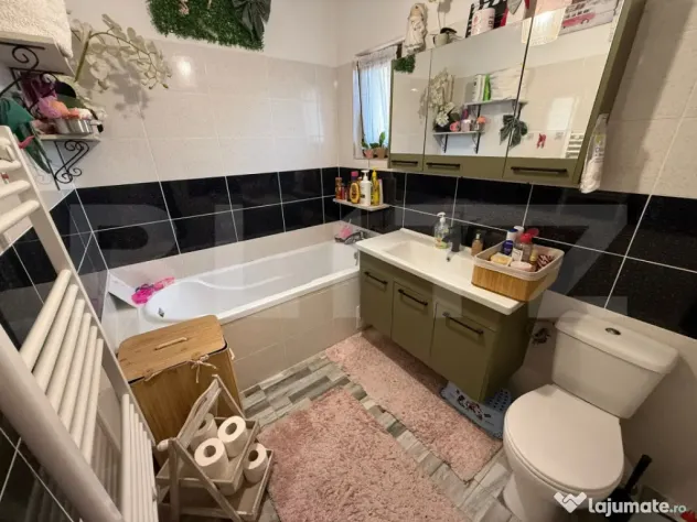 Triplex modern cu terasa si gradina, Sanpetru, Brasov