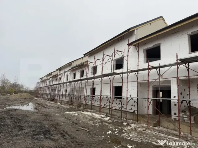 Casă modernă + curtea + 2 locuri de parcare, 145.50 mp, zo