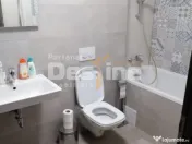 Apartament 2 camere decomandat, etaj intermediar, loc de par 