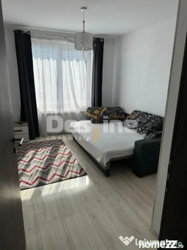 Apartament 2 camere decomandat, etaj intermediar, loc de par