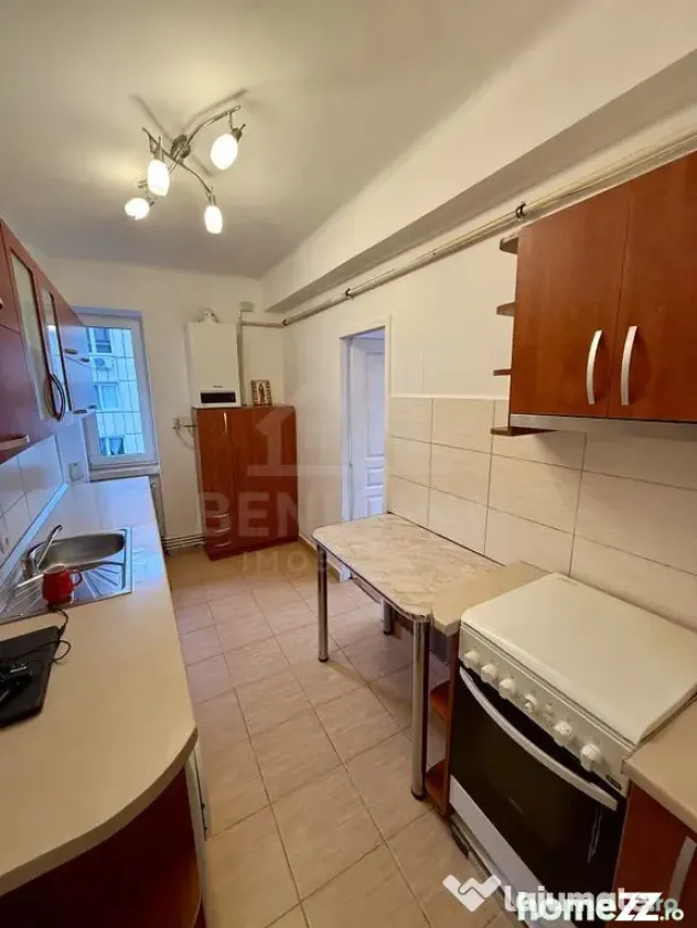 2 camere - 55mp - etaj 3 - centrala proprie - parcare - C...