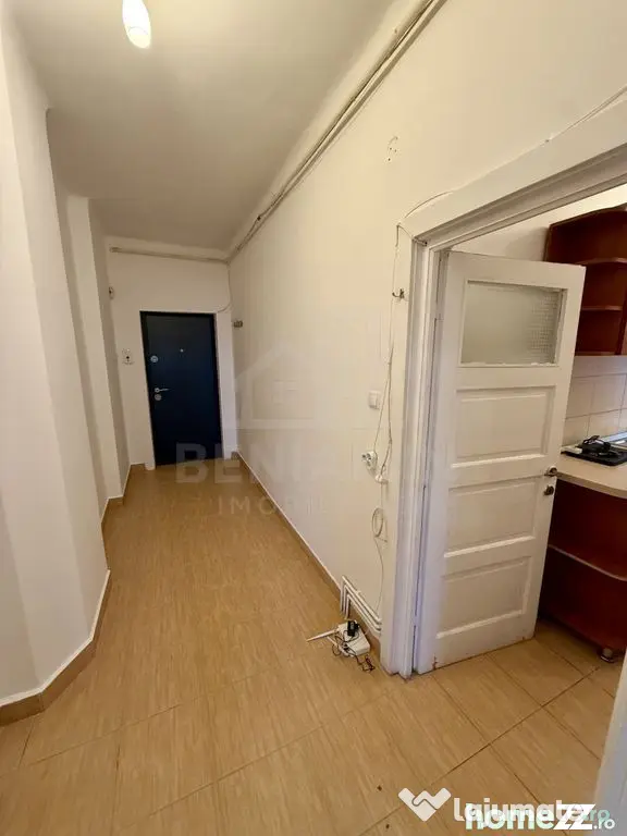 2 camere - 55mp - etaj 3 - centrala proprie - parcare - C...