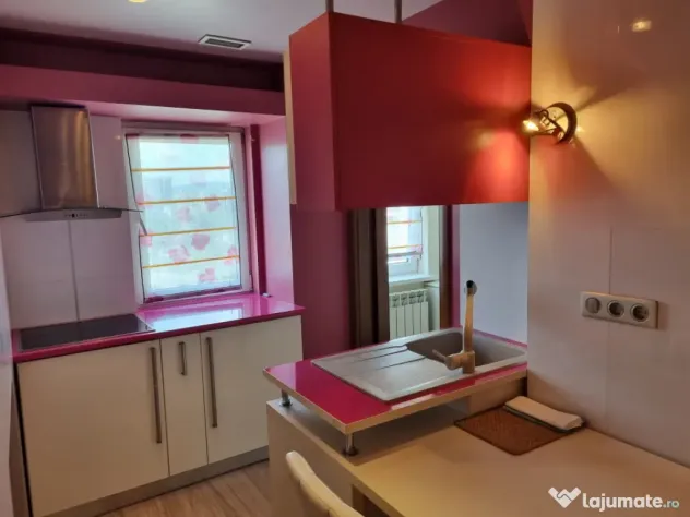 Apartament elegant, Bloc 2000 zona Bancorex