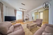 Vilă elegantă cu grădină și terasă – zonă liniștit 