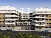 Apartament la parter, cu o terasă, piscină, într-o locație excelentă 