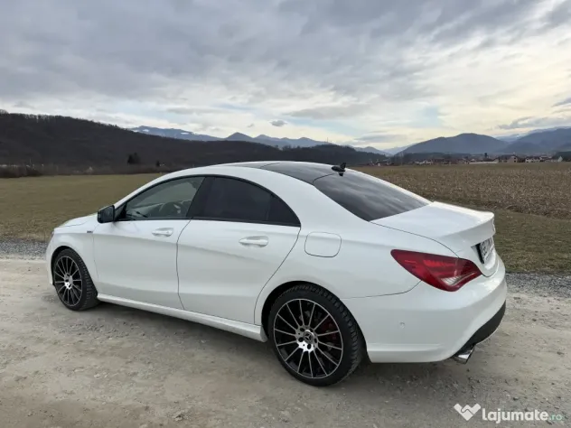 Mercedes Benz CLA 200 d 7G-DCT2015