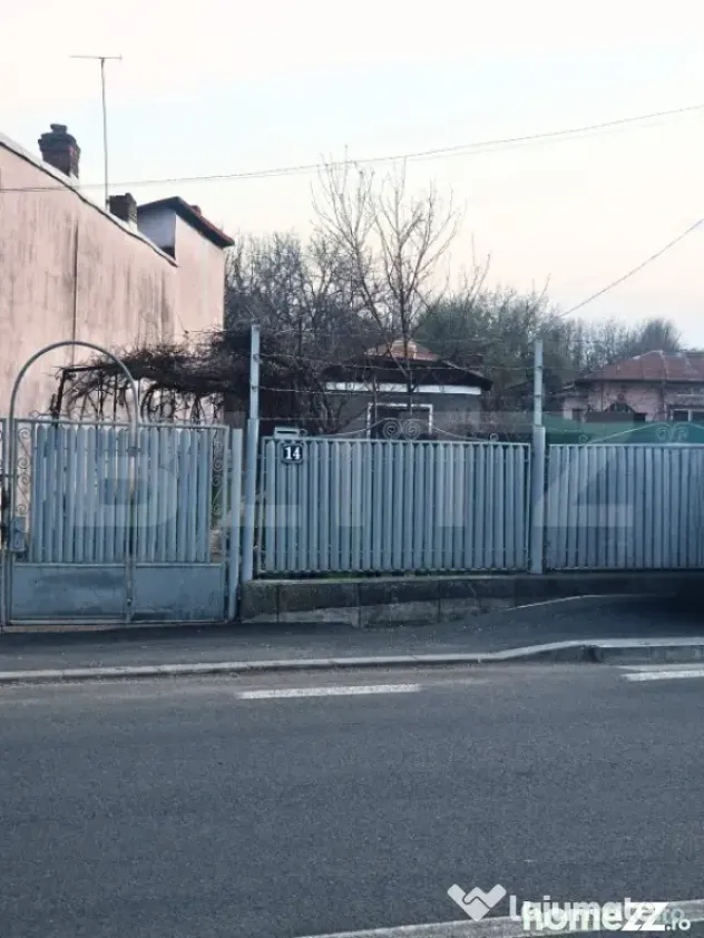 ???? Teren intravilan 3.400 mp cu potențial excelent de par
