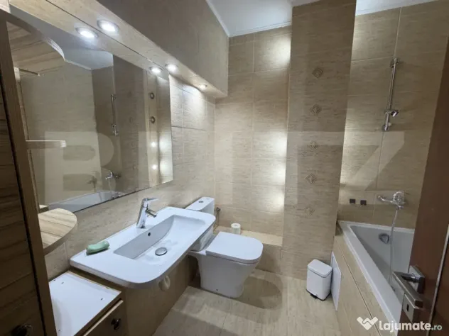 Apartament 3 camere decomandat, zona Victoriei