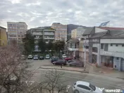 Apartament 4 camere, 3 băi, complet renovat, etaj 2, balcon 