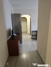 Apartament 4 camere, 3 băi, complet renovat, etaj 2, balcon 