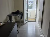 Apartament 4 camere, 3 băi, complet renovat, etaj 2, balcon 